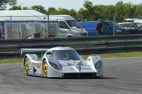 Denne Aquila SR1 med Jens Enemark og Felix Hansen klarede flest omgang i Sportscar Endurance Cup, hvor manglende holdbarhed var det store problem.
